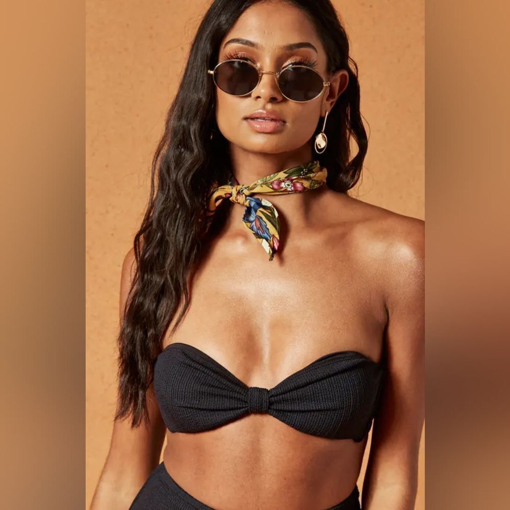 NEW CHARLIE HOLIDAY Hula black bandeau swim top L